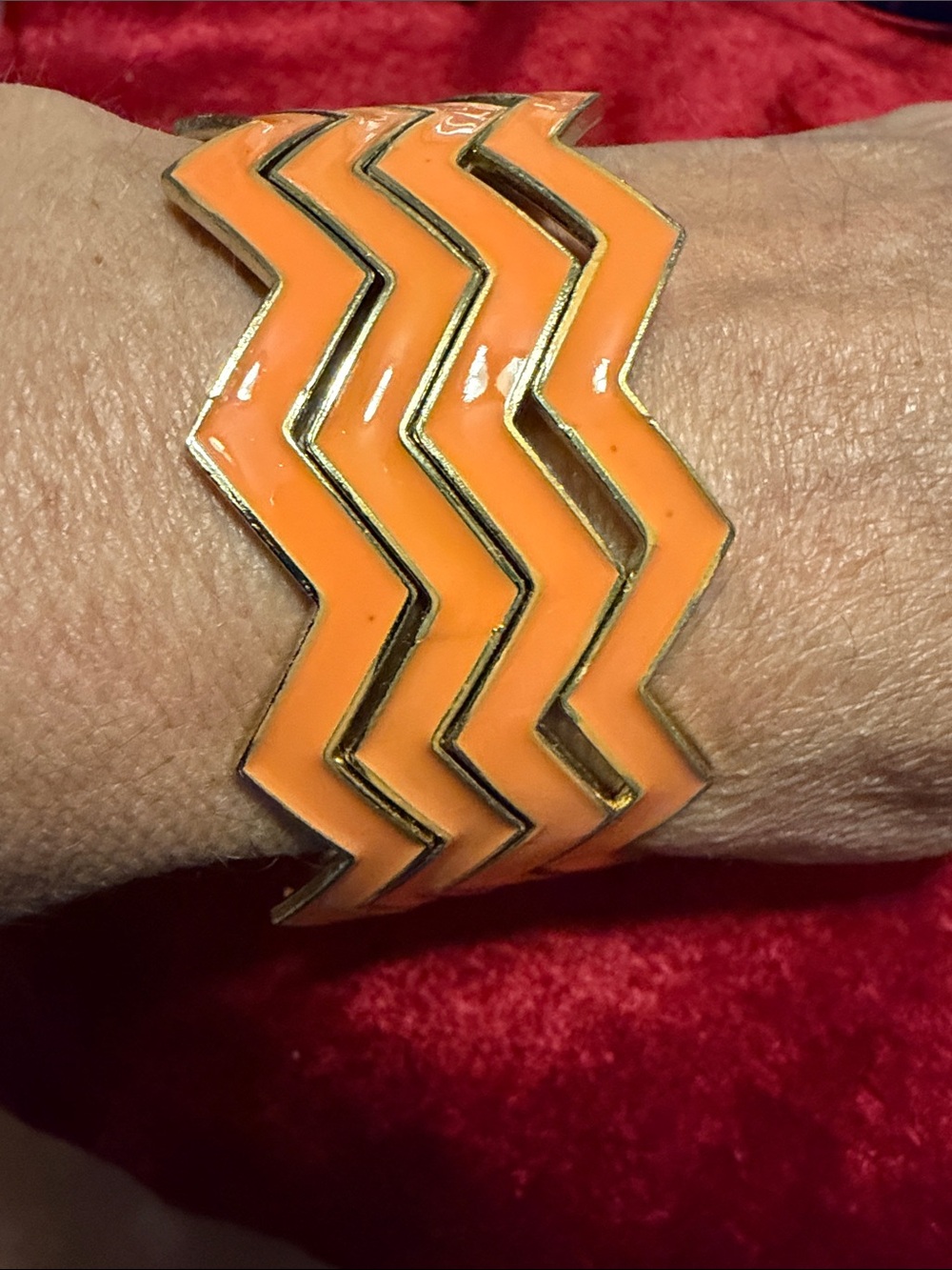 Orange Zigzag Enamel Bangles set of 4 Bracelets -vintage but new condition